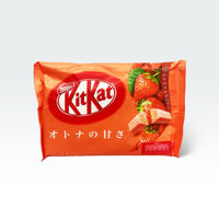 Nestle KitKat Strawberry Chocolate Wafers 4.7oz (135g) - Anytime Basket